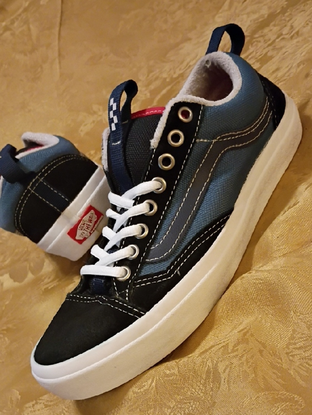 VANS RARE Old Skool Low-Top  in Blue, Black and White Men's 7.0 Women's 8.5